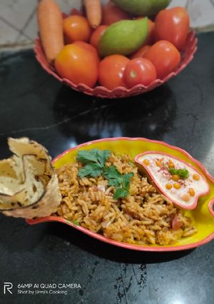 વેજ તવા પુલાવ (Veg Tawa Pulav Recipe in Gujrati) રેસીપી મુખ્ય ફોટો