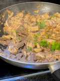 บีฟสโตรกานอฟ (Beef Stroganoff)