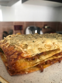 Una foto de Lasaña de carne y verduras