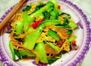 Hình của món Mỳ xào chay.
