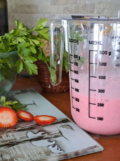 Foto di Frappè alla fragola (milkshake)