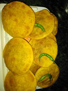 मूंग दाल कचोरी (Moong dal kachori recipe in hindi) रेसिपी मुख्य फोटो