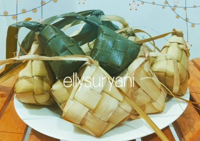 Cara bikin Ketupat Ekspres Buat Lebaran Ala Rumah Kami Cara bikin Ketupat Ekspres Buat Lebaran Ala Rumah Kami