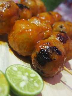 Foto resep Bakso bakar pedas manis #BikinRamadanBerkesan