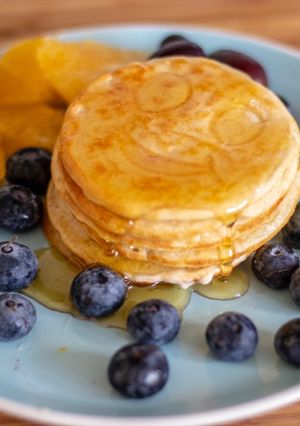 A picture of Emoji coconut Pancake.