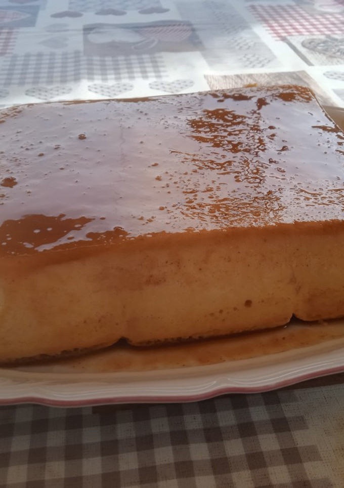 Una foto de Tarta de melocotón en almíbar