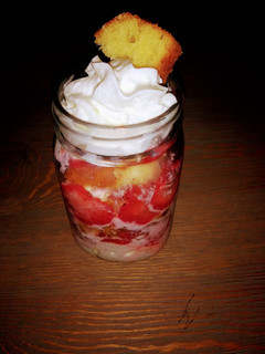 A picture of Strawberry Short Cake in Jar.