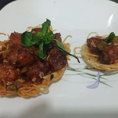A picture of Noodie basket with Manchurian.