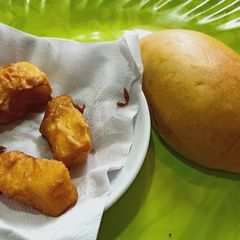 A picture of Mango fritters.