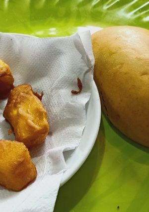 A picture of Mango fritters.