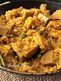 Chaal Chingri Echore (Raw Jackfruit cooked with Prawns & Rice - Bong style)
