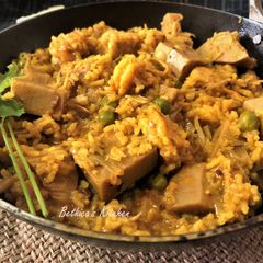 A picture of Chaal Chingri Echore (Raw Jackfruit cooked with Prawns & Rice - Bong style).