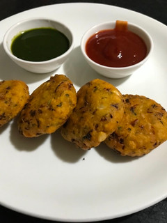 A picture of Cabbage Vada.