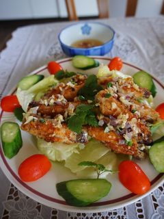 Hình của món [Mỗi ngày một món ăn] CÁNH GÀ SỐT BƠ TỎI.