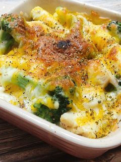 簡易版。白醬雞肉蔬菜焗烤 的食譜成品照片