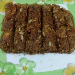 A picture of Dry fruits bars.
