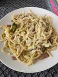 Spaghetti con tocino y brócoli