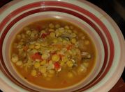 Una foto de garbanzos con arroz