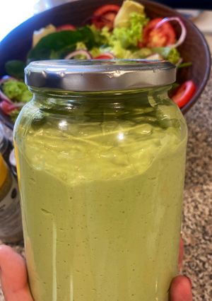 Una foto de Aderezo (Dressing) Keto para ensaladas