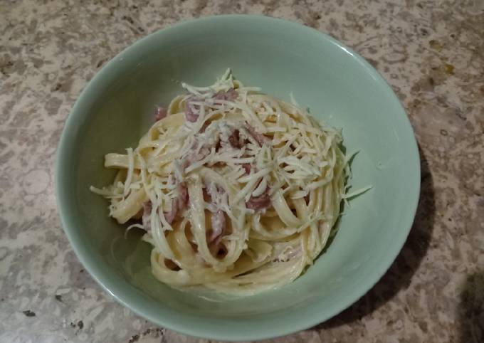 Creamy Fettuccine Carbonara