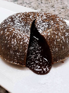 รูปของ Chocolate lava cake
