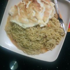 A picture of Noodles & Egg (quick fixed).
