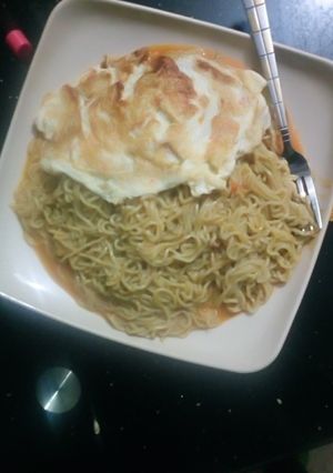 A picture of Noodles & Egg (quick fixed).