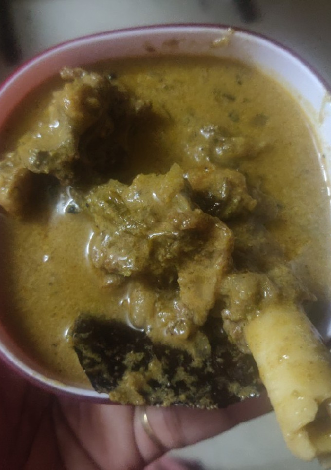 மண்சட்டியில் செய்த தேங்காய்பால் சேர்த்த மட்டன் குழம்பு செய்முறை முக்கிய புகைப்படம்