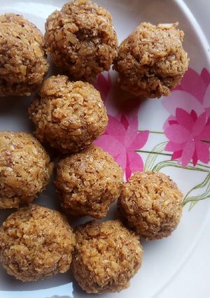 A picture of Coconut candy.