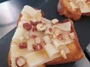 Une photo de brioche miel