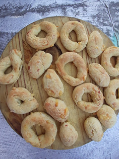 Una foto de Pancitos de queso tipo chipa, riquísimos!!
