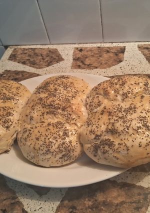 Una foto de Panes caseros con semillas de sésamo🍞