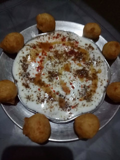 દહીં વડા રેસીપી મુખ્ય ફોટો