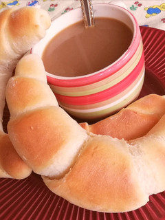 Kelesztés nélküli kifli🥐 recept fotója