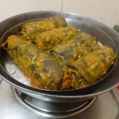 A picture of Steamed Maharashtrian Alu Vadi / Gujarati Patra --- Oil Free Steamed Snack For All Occasions.