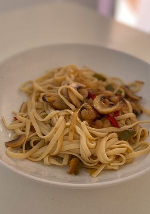 Una foto de Tallarines frutti di mare y setas