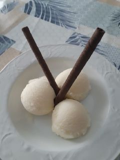 Una foto de Helado de melón piel de sapo