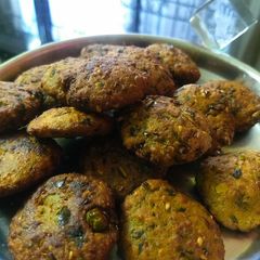 A picture of Green pigeon pea tuvar wadi.