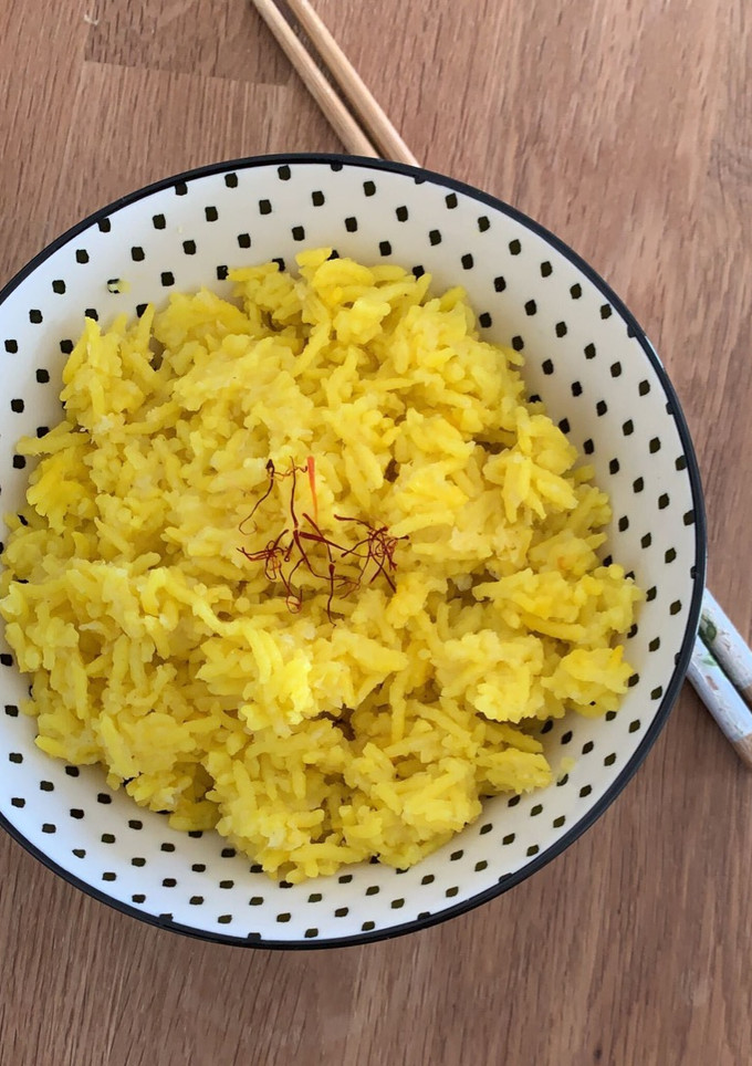 Una foto de Arroz basmati al azafrán