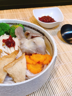 Hình của món Mỳ Udon nấu tương đậu cay.