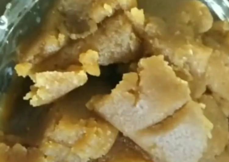 Steps to Make Quick Suji halwa