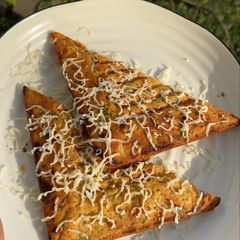 A picture of Besan toast/sandwitch.