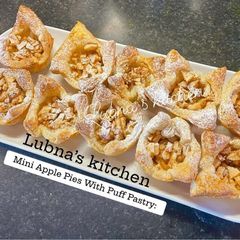 Mini Apple Pies With Puff Pastry: A picture of Mini Apple Pies With Puff Pastry:.