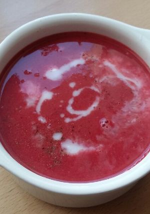 A picture of Vickys Thai Curried Beetroot Soup, GF DF EF SF NF.