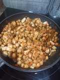 Choco (sepia) con garbanzos