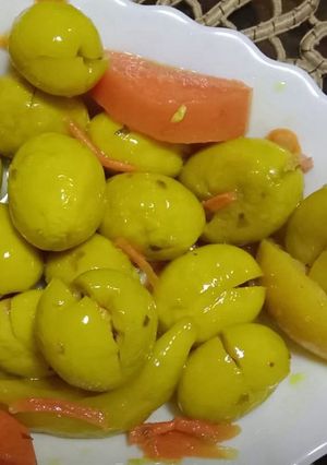 صورة لوصفة زيتون تفاحي مخلل