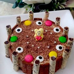 A picture of Ice Cream Cake: No Bake, No-Cook Cake.