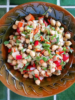 Una foto de Ensaladilla de Garbanzos