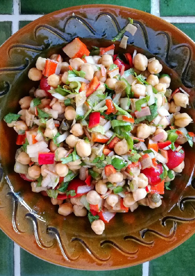 Una foto de Ensaladilla de Garbanzos