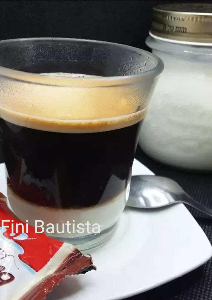 Una foto de Leche condensada casera con leche en polvo